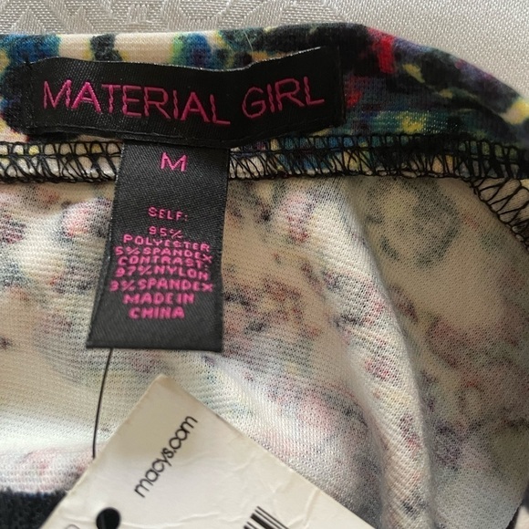 Material Girl women’s. Multi color sleeveless floral body con Dress with Zip M - Picture 5 of 8